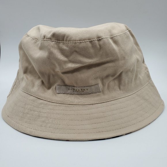 Burberry London Check reversible Bucket Hat (Beige) (UNISEX) - Picture 1 of 9